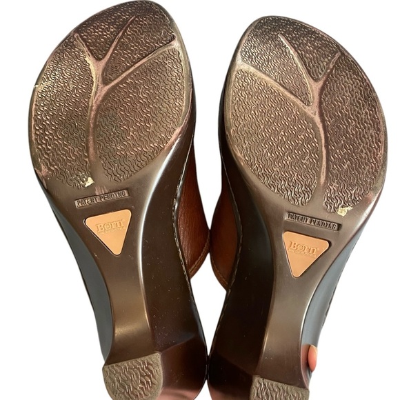 Born Women's Brown Leather Heeled Clogs - Picture 5 of 6